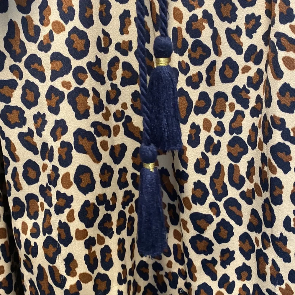 Crown & Ivy Tie Neck Peasant Top
